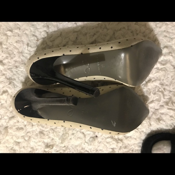 Unique Monika Chiang Shoe - Picture 6 of 7